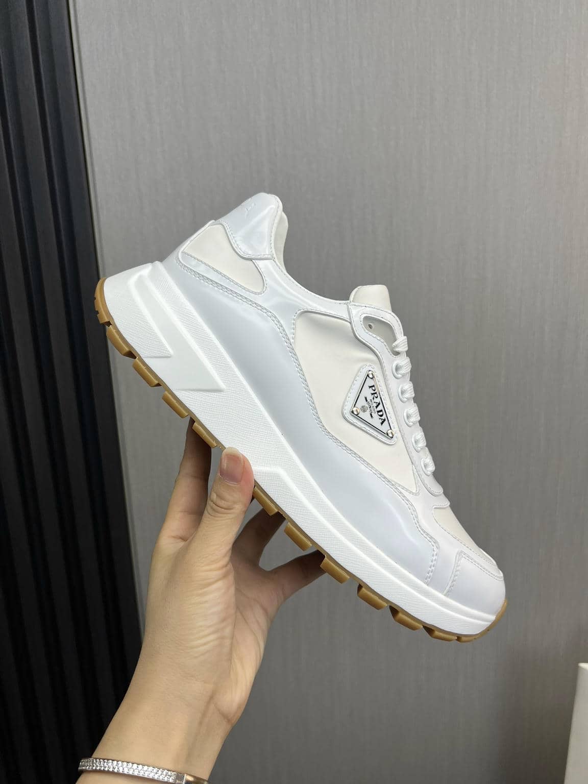 Sneaker Man-105